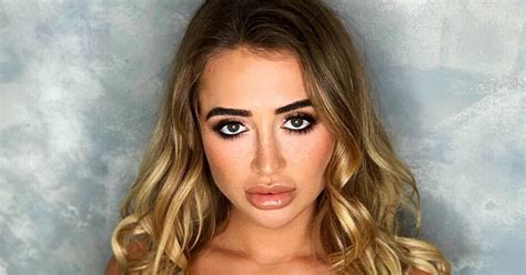 Love Islands Georgia Harrison Strips Down To Undies As She Opens Up About Imperfections