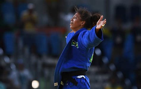 Brasil garante vaga na final do revezamento 4x200m livre. Medalha de ouro do Brasil nas Olimpíadas, campeã do judô ...