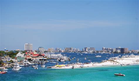 10 Destin Watersports To Try On Your Vacation