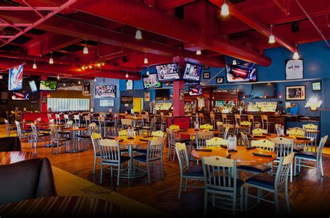 Mobile photo upload של ‪tjs restaurant & sports bar‬. Scoreboard Sports Bar & Grill | Sports Bar: Woburn, MA