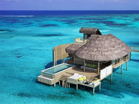 Les Plus Belles Piscines Des Maldives Water Bungalow Maldives Luxury Resorts Overwater Bungalows