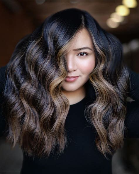 32 Outstanding Ideas Of Black Hair With Highlights Hairstyle