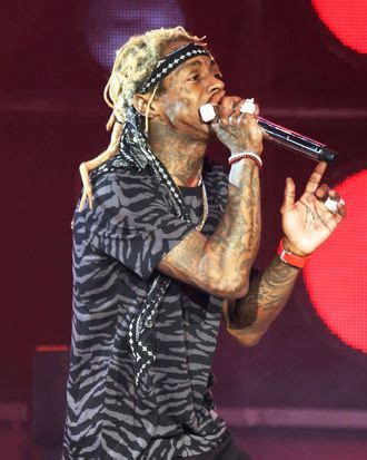 Find the latest tracks, albums, and images from lil' wayne. Lil Wayne Isn't Leaving Blink-182 Tour, After Walking Off