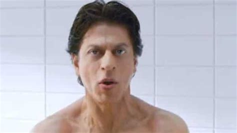 Netizens In Awe As Shah Rukh Khan Goes Shirtless In Latest Ad DellyRanks