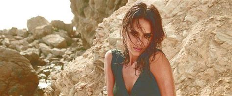 Jessica Albas Maxim Photo Shoot Is Too Hot To Handle