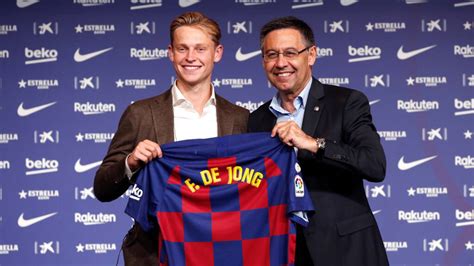 Frenkie de jong named as la liga's most valuable player. Catalanen blij met De Jong in Barcelona-shirt: 'We gaan ...