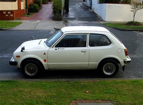 Old Honda Civics From The 1970s Being Sought After For Coolness