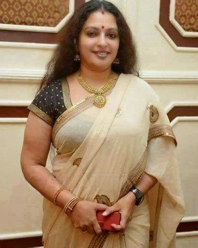 Tamil Aunty Actress Seetha Latest Saree Photos