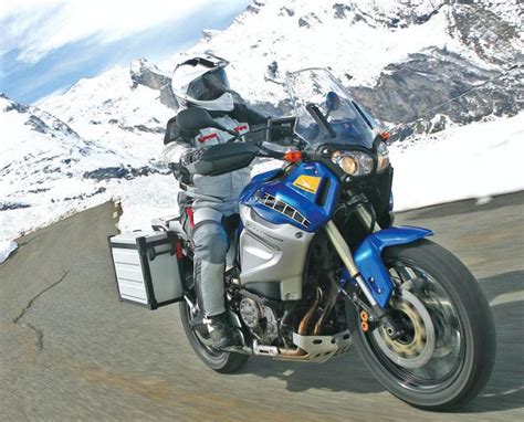 Good fuel range, long distance comfort, very stable and secure handling. YAMAHA XT1200Z SUPER TENERE (2010 - on) Review | MCN