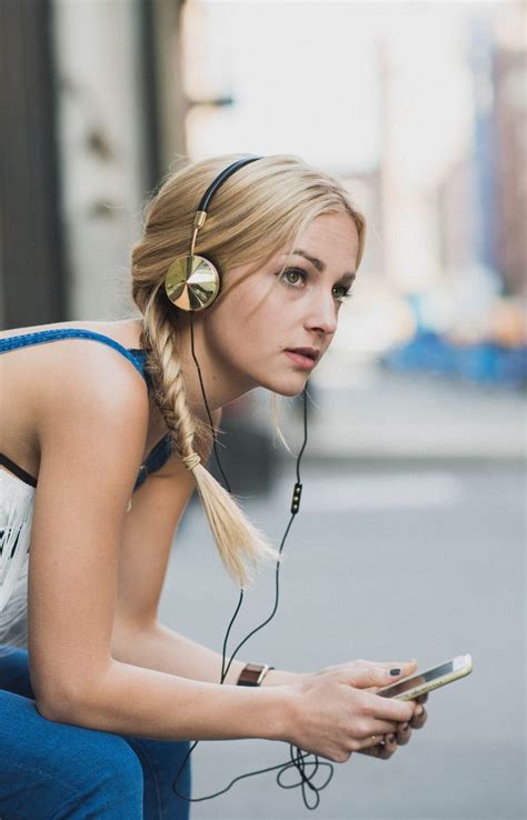 Best Images About Girls Wearing Headphones On Pinterest Vinyls Music Headphones And Girls