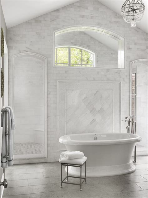 For a sleek, elegant look that makes your. 10 White Freestanding Bathtubs for the Bathroom of Your Dreams