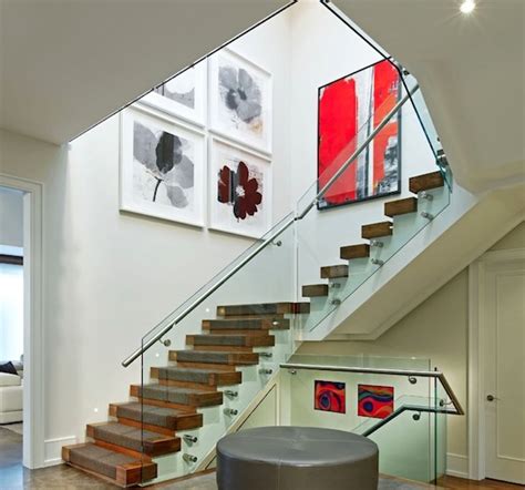 Decorating Your Staircase With Eye Catching Artwork
