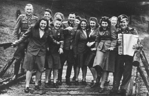 The Ss Members That Ran Auschwitz Enjoying Their Time In Solahütte