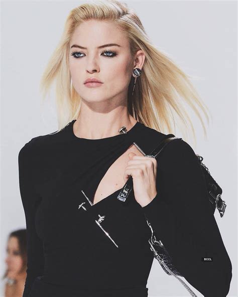 Martha Hunt Nailed The Look With Her Flawless Personality During The
