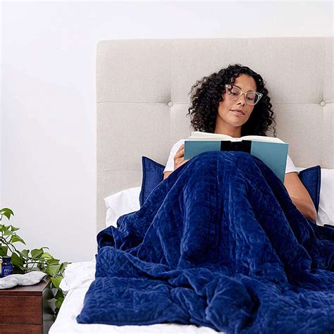 The 7 Best Weighted Blankets Of 2020 To Help You Calm Down According