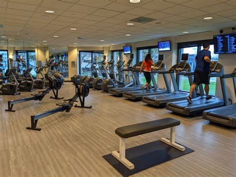 esplanade fitness center updated may 2024 16 photos and 10 reviews 2001 butterfield rd