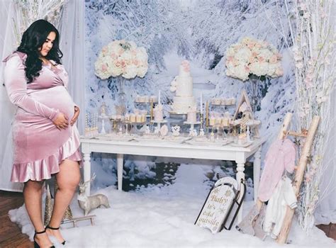 You have to pay heed in deciding that the décor is in sync with the theme. Kara's Party Ideas Winter Wonderland Baby Shower | Kara's ...