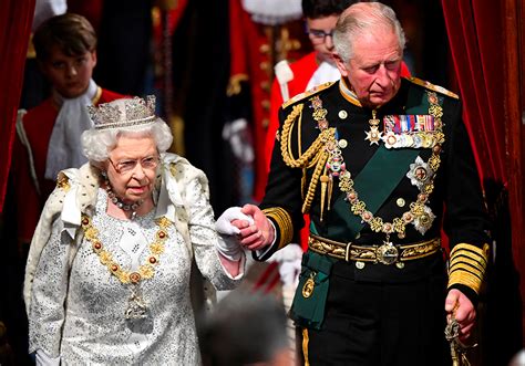 À 99 ans, le prince philip s'est éteint entouré des siens, au château de windsor, comme l'a annoncé la. La reine veut passer les rênes : bientôt l'abdication et ...