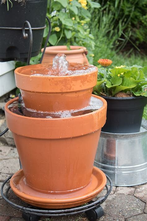 Diy Backyard Fountain From Planters The Honeycomb Home