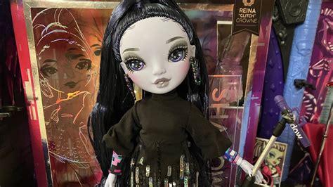 Shadow High Series 2 Reina Glitch Crowne Doll Review Unboxing