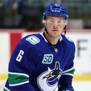 Watch the game highlights from ottawa senators vs. Senators Vs Canucks / 5brwr1z Vqnalm : Brendan batchelor ...