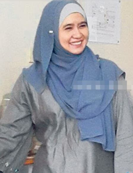 Pensyarah bebas pengarah syarikat jalaluddin travel & services pte ltd lulusan ijazah sarjana. Kerusi Urut, Hantaran Jalaluddin Buat Pasangan - MYNEWSHUB