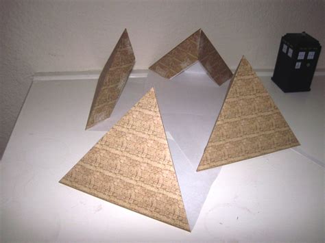 They are easy to make and ideal for people who have dexterity problems which make cutting out difficult. How to Make an Egyptian Pyramid | FeltMagnet