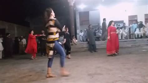 Falak Khan New Dance Pashto New Local Dance Peshawar 2022 Youtube