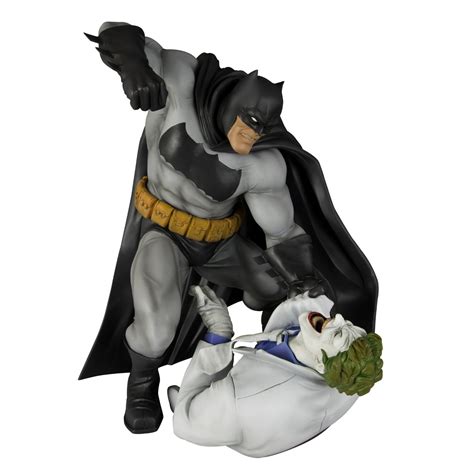 Kotobukiya The Dark Knight Returns Batman Vs Joker Artfx Statue