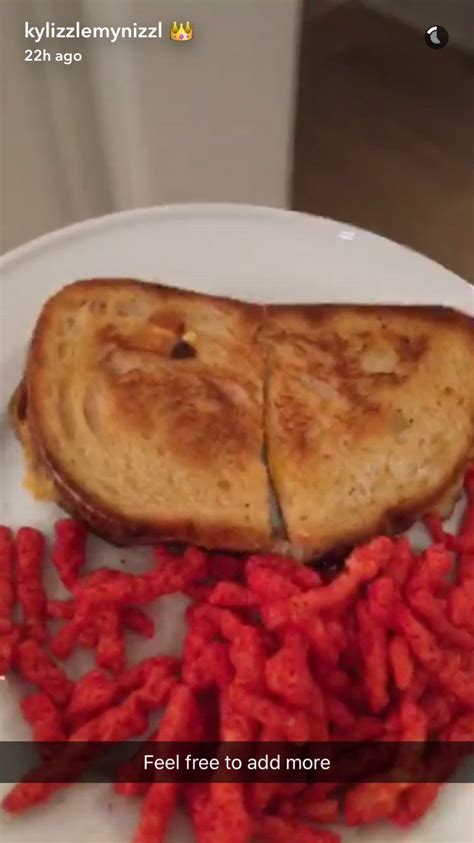 The Surprising Grilled Cheese Hack Youll Want To Steal From Kylie Jenner Kylie Jenner Diet