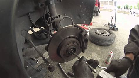 I programmed few days ago a new key for my scenic 2 ph 2 using a renolink interface 1.49, from china. Renault Modus : Comment changer le cardan droit - YouTube