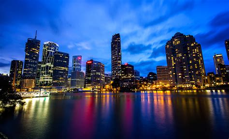 It lies astride the brisbane river on the southern slopes of the taylor range, 12 miles (19 km) above the river's mouth. An insider's view of Brisbane and its top attractions - Mantra