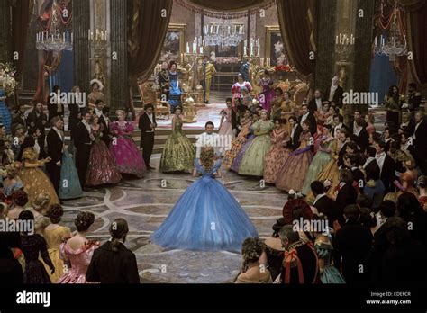 Cinderella 2015 Lily James Kenneth Branagh Dir Moviestore