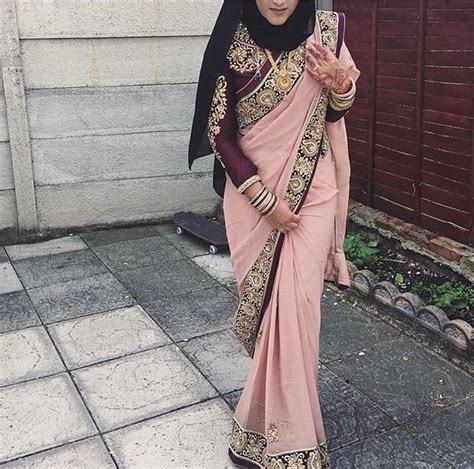 Simple Hijab With Saree