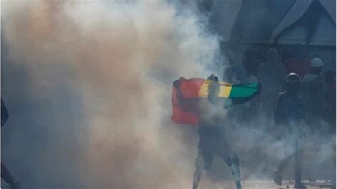 Ousmane Sonko Pourquoi Y A T Il Des Manifestations Au Sénégal Bbc