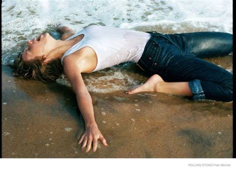 Taylor Swift Gets Wet For Rolling Stone Talks Keeping Her Privacy Taylor Swift Photoshoot