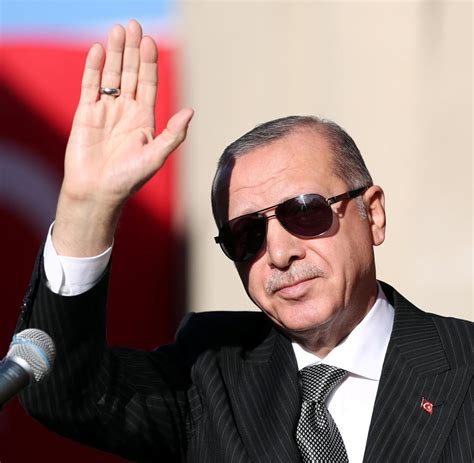 Arda turan ретвитнул(а) cedi osman. Arda Turan, Berkay: „Ich wusste nicht, dass sie deine Frau ...