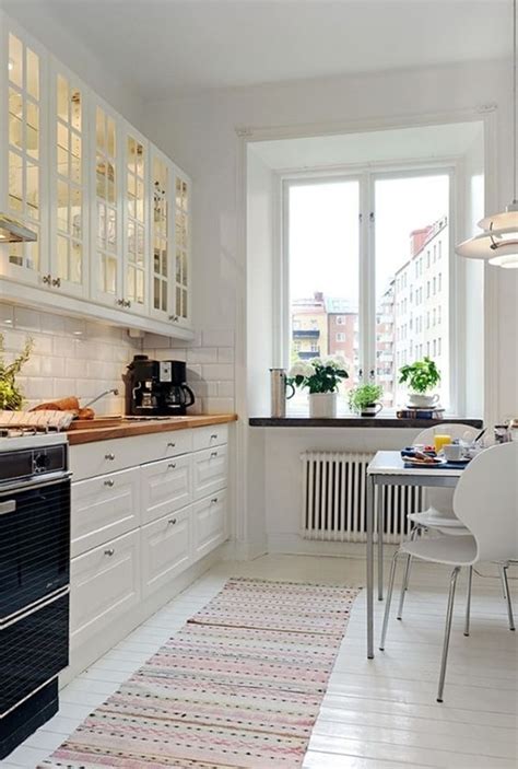 Descubre 13 claves para decorar tu cocina pequeña funcional y bonita. Cocinas pequeñas: 6 ideas para decorarlas - Decoración de ...