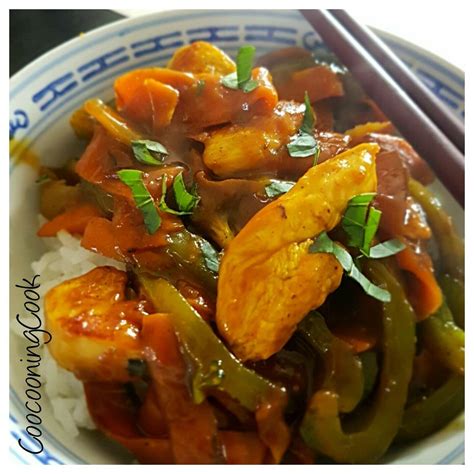 Wok de légumes et poulet au curry
