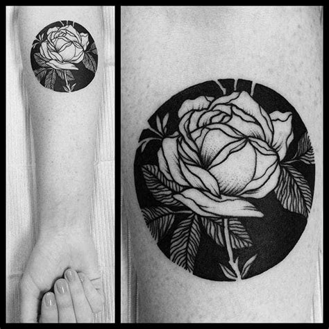 Image Result For Blackwork Flowers Circular Tattoo Tattoos Floral