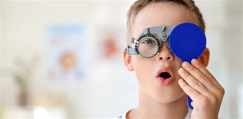 Leading eye experts call for eye examinations to be on every child’s