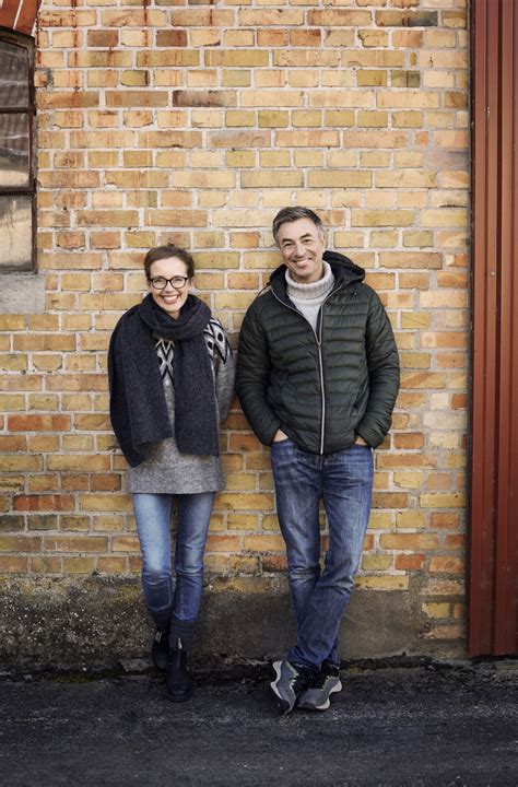 Across forty one episodes, tareq travels around the nordic countries to meet local food producers, chefs and specialists. Krispig sesamlax av Tareq Taylor - Mygate Magazine