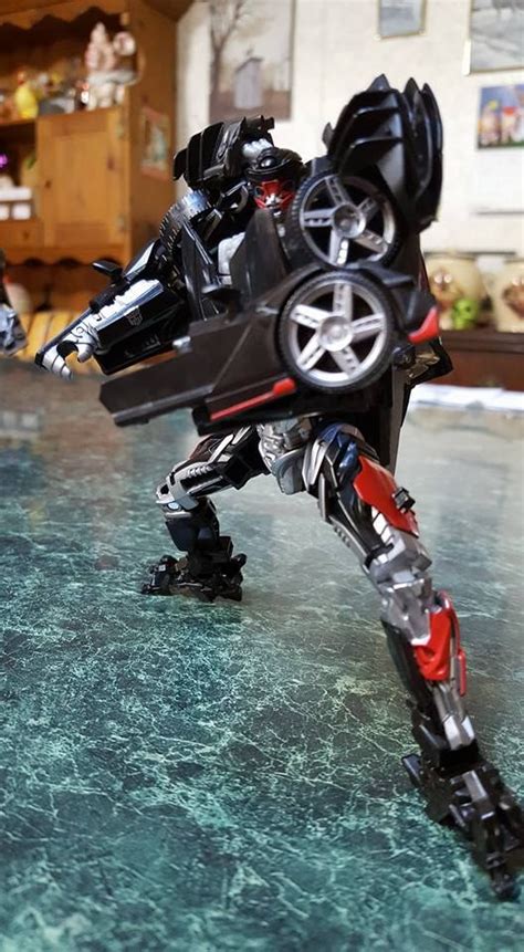 Pictorial Review Of Transformers The Last Knight Deluxe Class Hot Rod