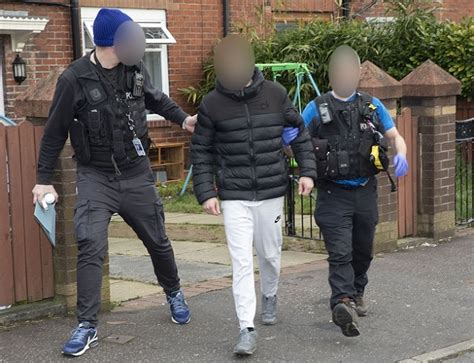 Rochdale News News Headlines Five Men Arrested In Rochdale Dawn