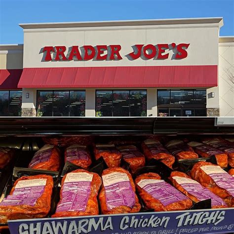 A really cool restaurant that has some awesome advertising with some stupid cows. 25 Things That Employees From America's Best Chains NEVER ...