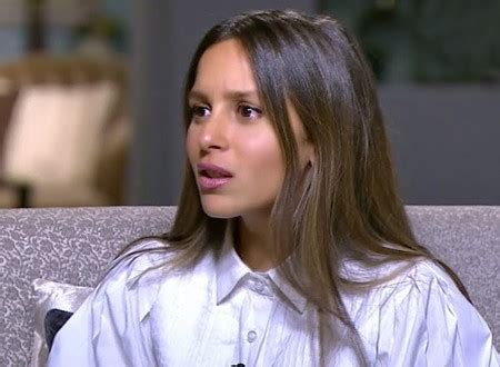كبرت جميله(ماجده)وشاهدت الجزائر وطنها محتلا من.اقرأ المزيد الفرنسيين،يعيثون فيه فسادا،ويقتلون ابناءه،ويسأثرون بخيراته،ويعلمونهم فى المدرسة كل شئ عن فرنسا. صور تجمع جميلة عوض مع أخواتها.. هل تتشابه الملامح كثيرا؟