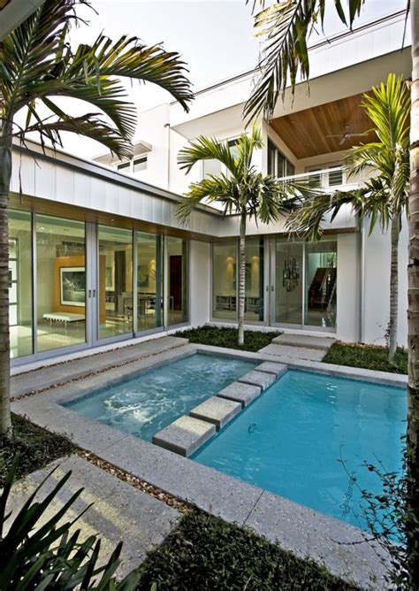 Modern beach home floor plans the majority of our beach house plans are drawn with pools either as a concept to demonstrate pool view specifications and lots of pictures of swimming pools and outdoor living spaces by clicking. 15 Masterful Modern Swimming Pool And Residence Designs