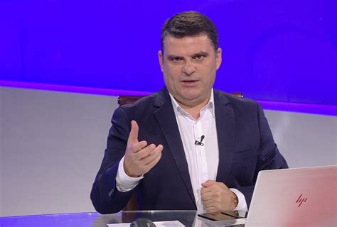 Aseară, la emisiunea sinteza zilei, realizată şi moderată de mihai gâdea, la antena 3, subiectul era cel de mare actualitate astăzi: Radu Tudor: 30 de ani de la dărâmarea Zidului Berlinului ...