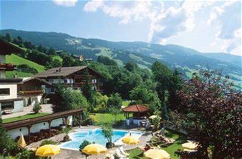 Hotel altachhof+apartments+annemarie*** ski and winter holidays saalbach salzburger land give your body time to relax in the heated outdoor pool with a view of the mountains. Altachhof holiday resort - Hotel info - Ferienanlage und ...