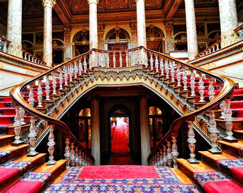 Other critics have likened erdogan's palace to the people's palace built by romania's communist dictator nicolae ceausescu, who was infamous for his brutal and repressive regime. Dolmabahçe Palace Staircase, Istanbul 1400 x 1115 : RoomPorn
